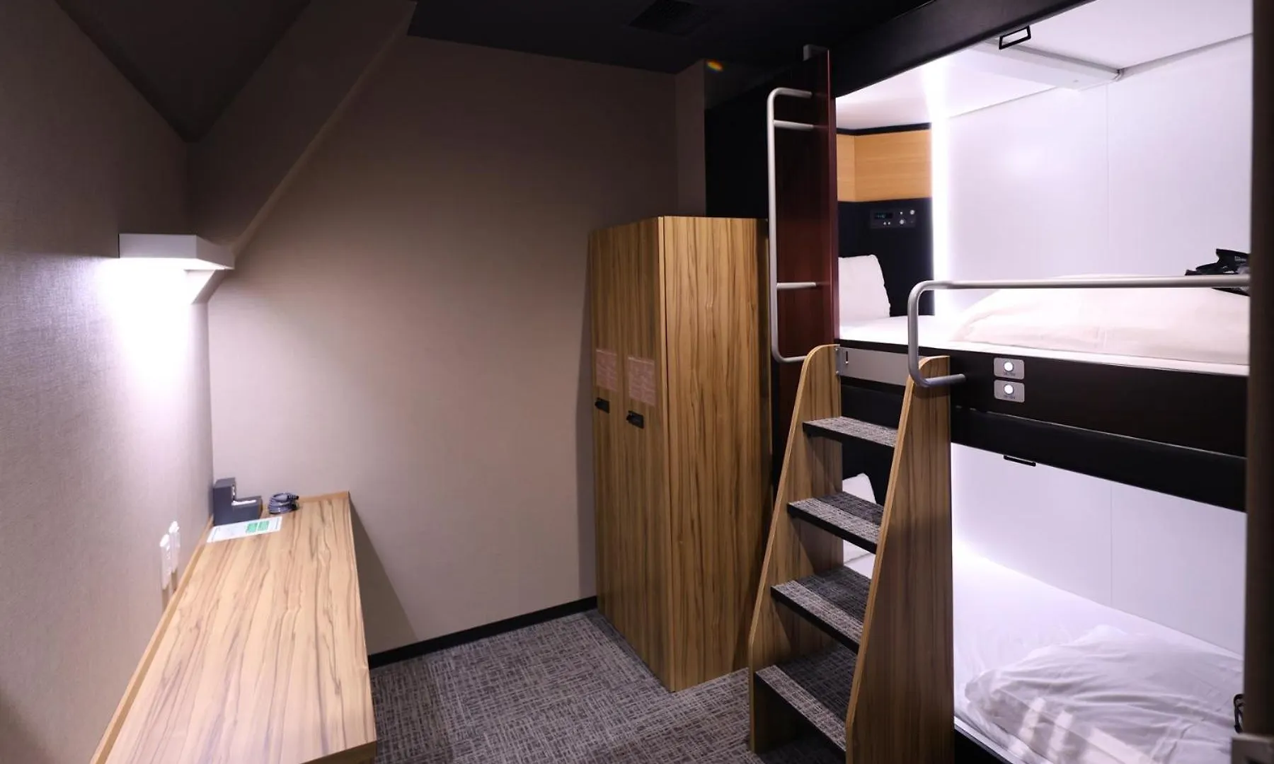 Global Cabin Yokohama Chukagai